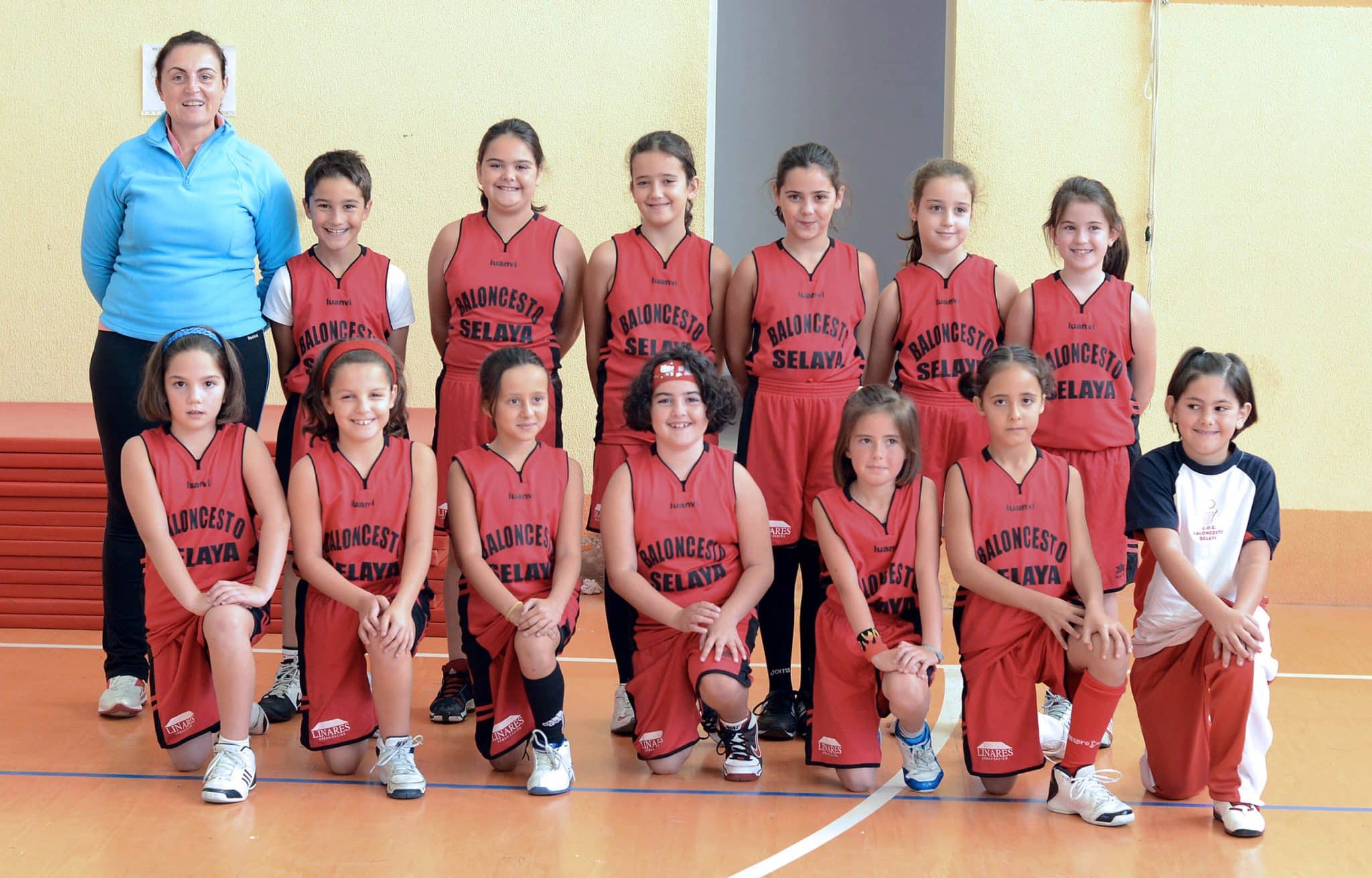 1ª DIVISIÓN BENJAMÍN FEMENINA/ Selaya Urbanización Linares